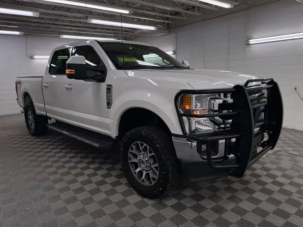 2022 White Metallic Ford Super Duty F-250 SRW Lariat 4X4 Truck