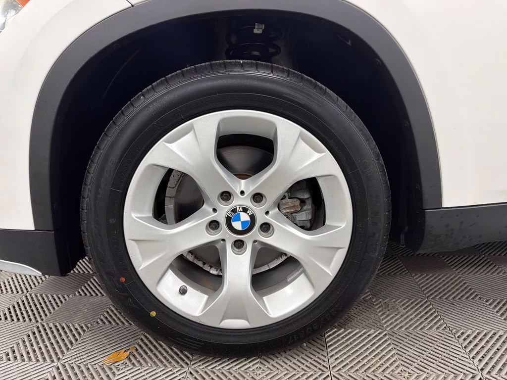 2015 Alpine White BMW X1 sDrive28i RWD SUV