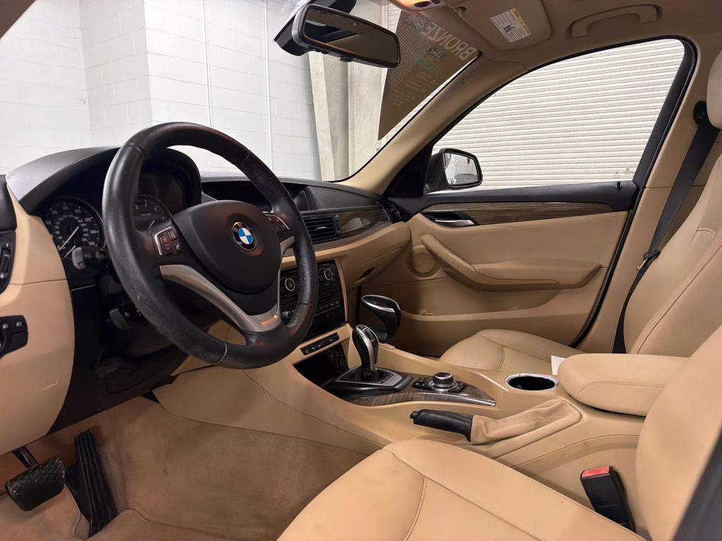 2015 Alpine White BMW X1 sDrive28i RWD SUV