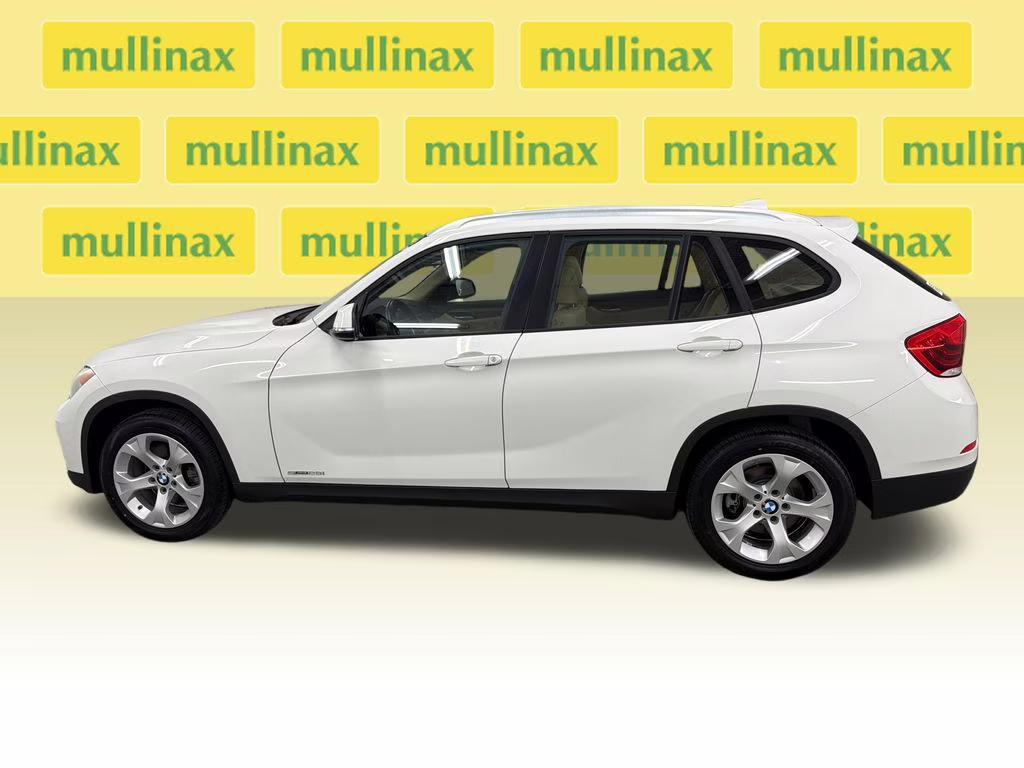 2015 Alpine White BMW X1 sDrive28i RWD SUV