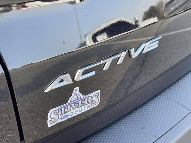 2025 Agate Black Metallic Ford Escape Active FWD SUV