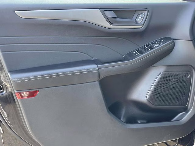 2025 Black Metallic Ford Escape Active FWD SUV