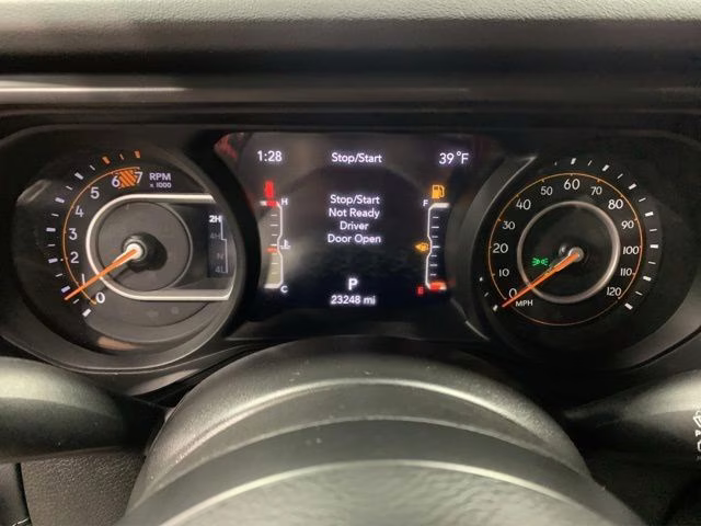 2024 Silver Zynith Clearcoat Jeep Wrangler Rubicon 4X4 SUV