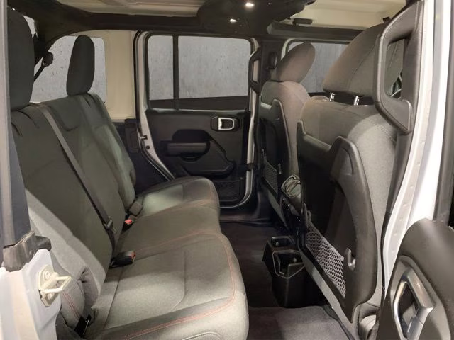 2024 Silver Zynith Clearcoat Jeep Wrangler Rubicon 4X4 SUV