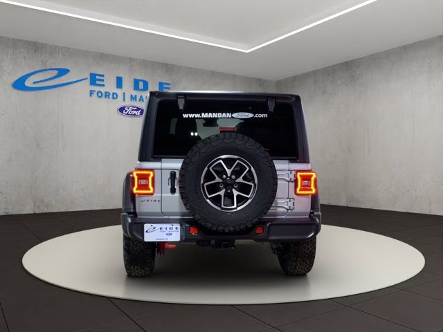 2024 Silver Zynith Clearcoat Jeep Wrangler Rubicon 4X4 SUV