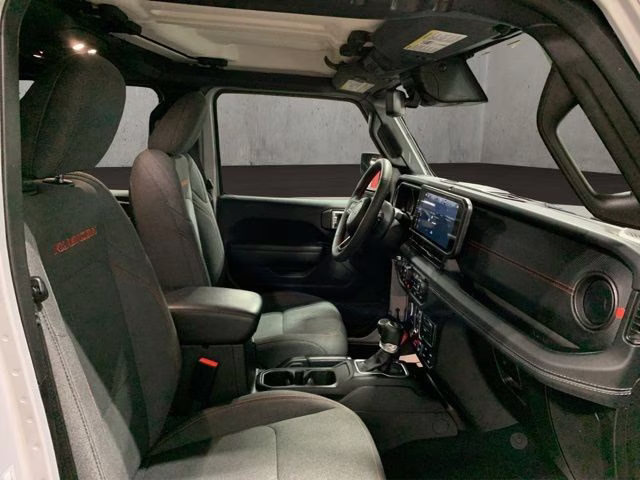 2024 Silver Zynith Clearcoat Jeep Wrangler Rubicon 4X4 SUV