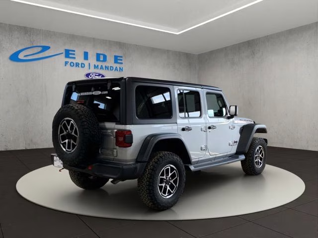 2024 Silver Zynith Clearcoat Jeep Wrangler Rubicon 4X4 SUV