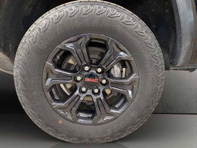 2025 Onyx Black GMC Canyon Elevation 4X4 Truck