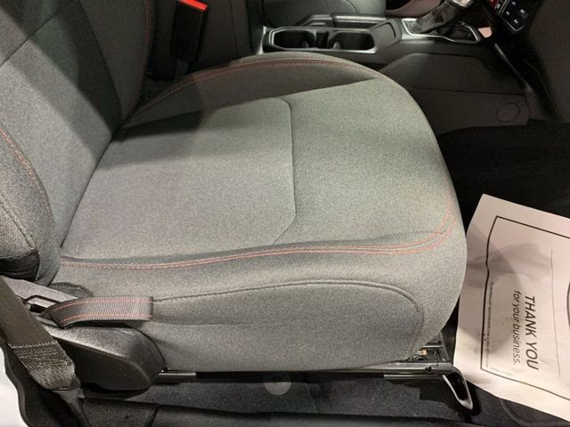 2024 Silver Zynith Clearcoat Jeep Wrangler Rubicon 4X4 SUV