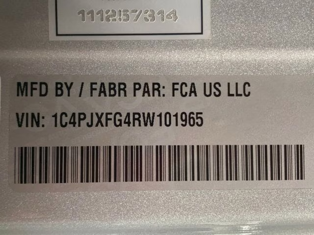 2024 Silver Zynith Clearcoat Jeep Wrangler Rubicon 4X4 SUV