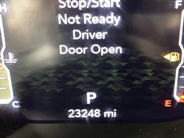 2024 Silver Zynith Clearcoat Jeep Wrangler Rubicon 4X4 SUV