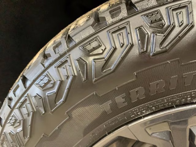 2025 Onyx Black GMC Canyon Elevation 4X4 Truck