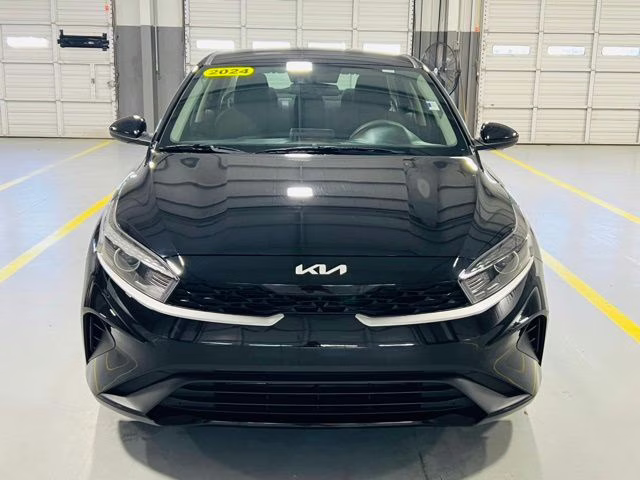 2024 Aurora Black Pearl Kia Forte LXS FWD Sedan