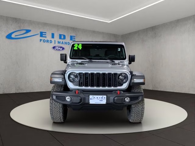 2024 Silver Zynith Clearcoat Jeep Wrangler Rubicon 4X4 SUV