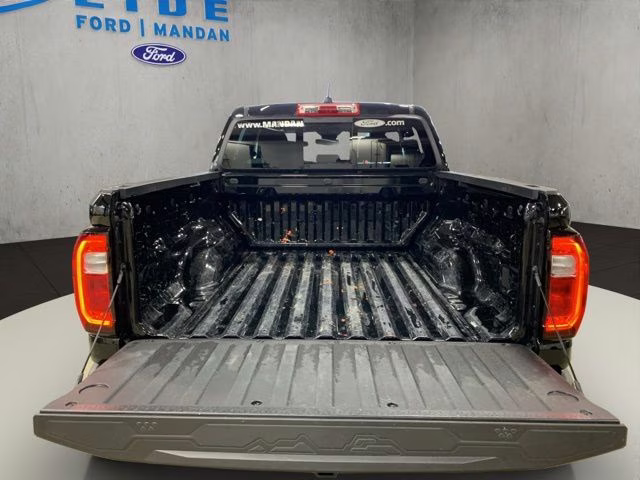 2025 Onyx Black GMC Canyon Elevation 4X4 Truck