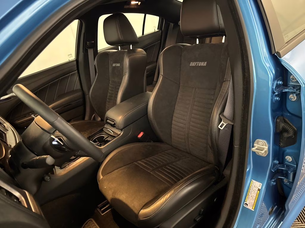 2023 B5 Blue Pearlcoat Dodge Charger R/T RWD Sedan