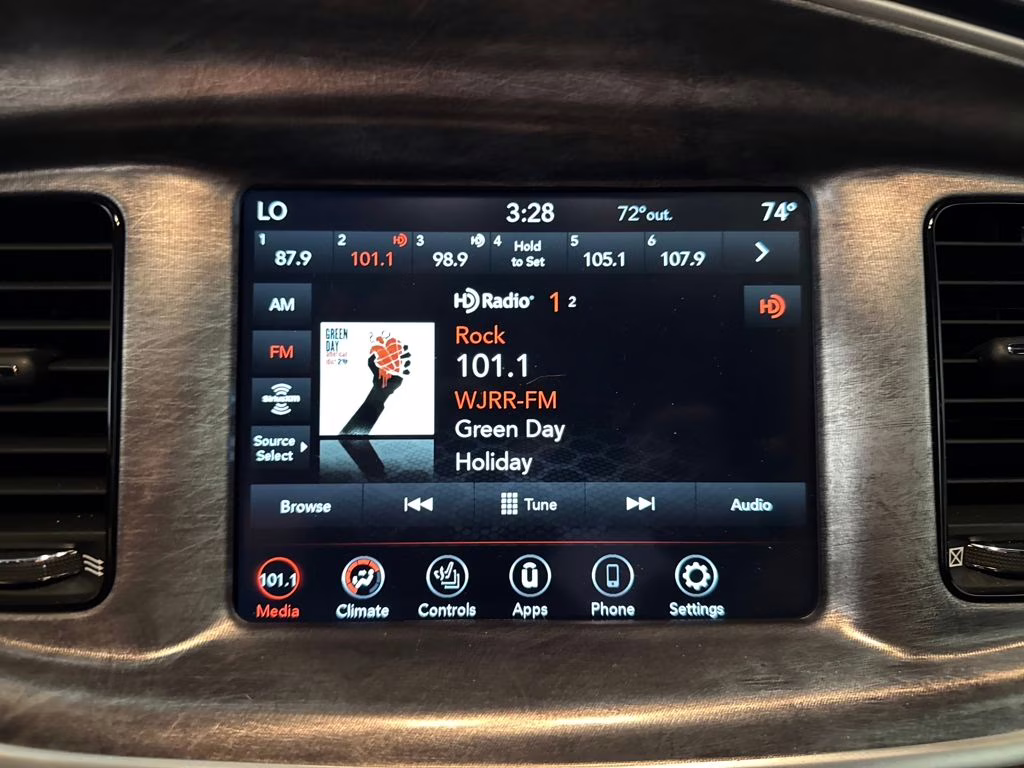 2023 B5 Blue Pearlcoat Dodge Charger R/T RWD Sedan