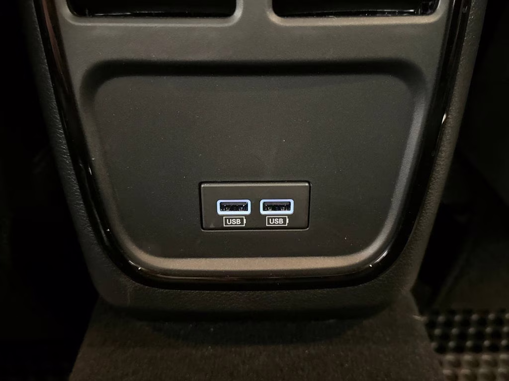 2023 B5 Blue Pearlcoat Dodge Charger R/T RWD Sedan