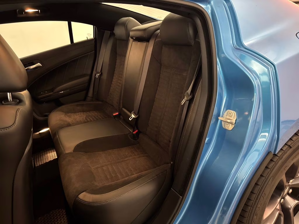 2023 B5 Blue Pearlcoat Dodge Charger R/T RWD Sedan