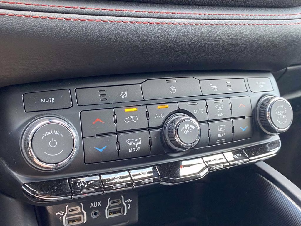 2026 DB Black Crystal Clearcoat Dodge Durango GT RWD SUV