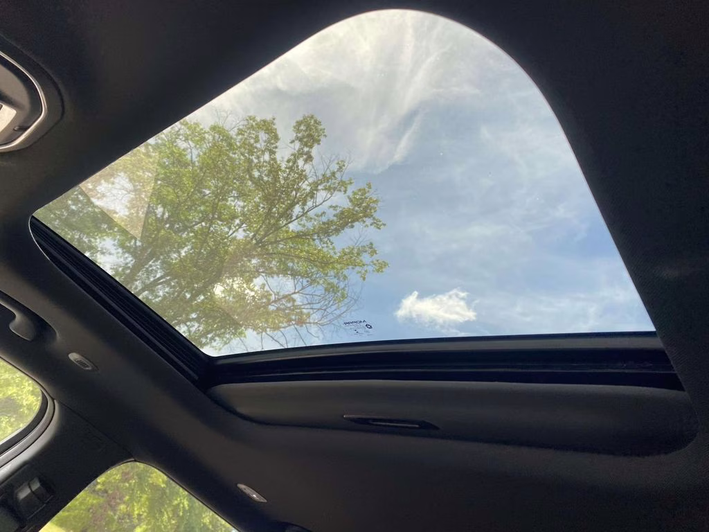 2026 Bright White Clearcoat Jeep Grand Cherokee L Laredo Altitude RWD SUV