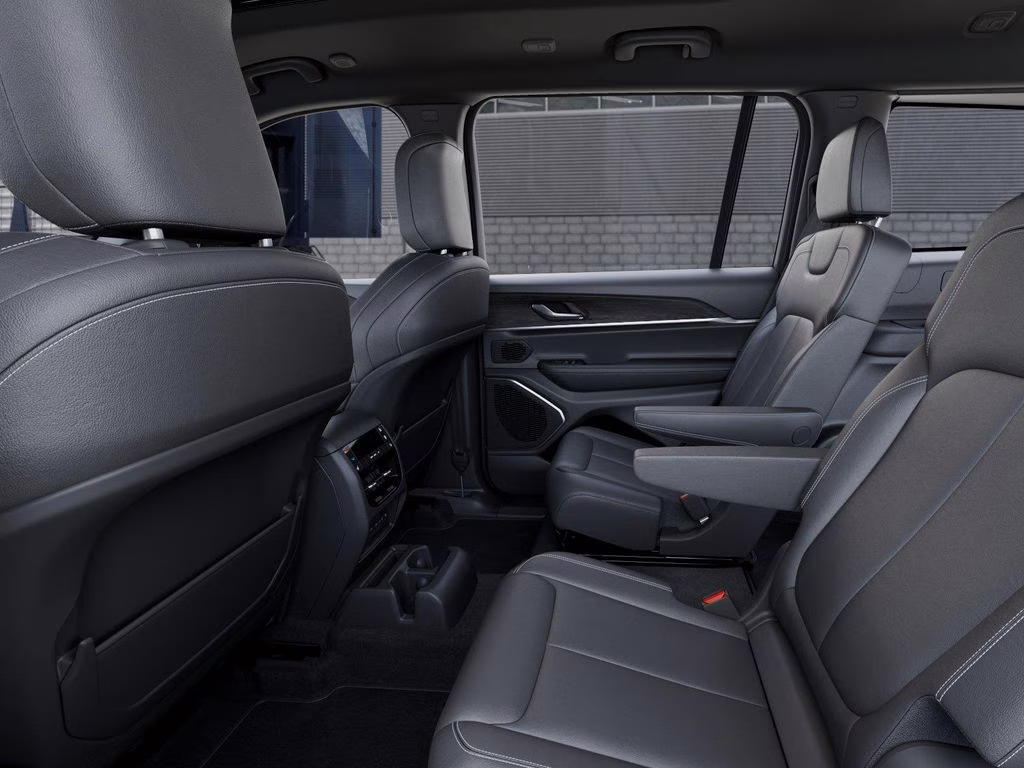 2026 Bright White Clearcoat Jeep Grand Cherokee L Limited RWD SUV