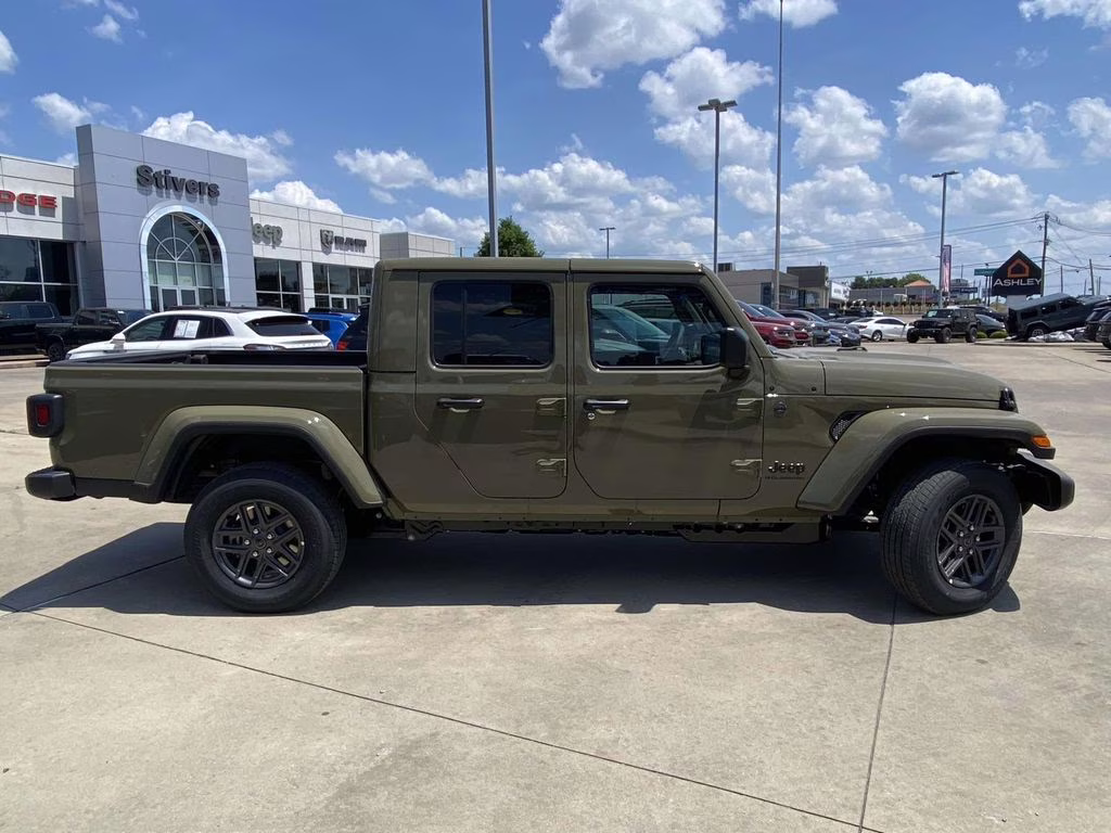 2026 41 Jeep Gladiator Sport S 4X4 Truck