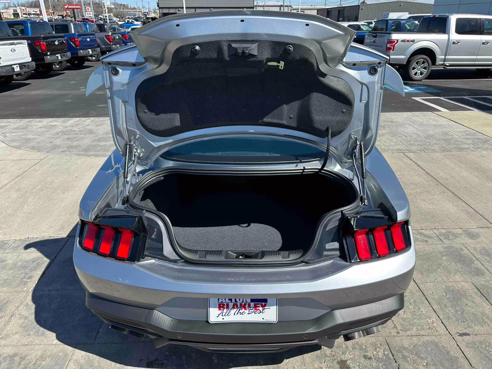 2025 ICONIC SILVER METALLIC Ford Mustang GT Premium RWD Fastback