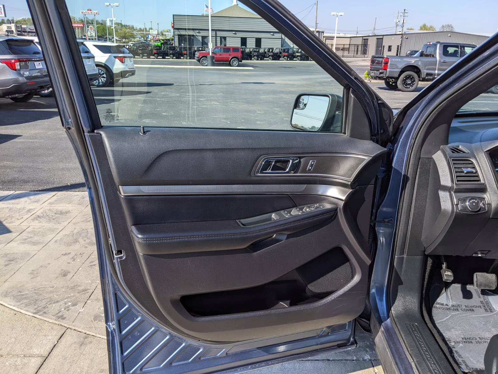 2019 Blue Ford Explorer XLT 4X4 SUV