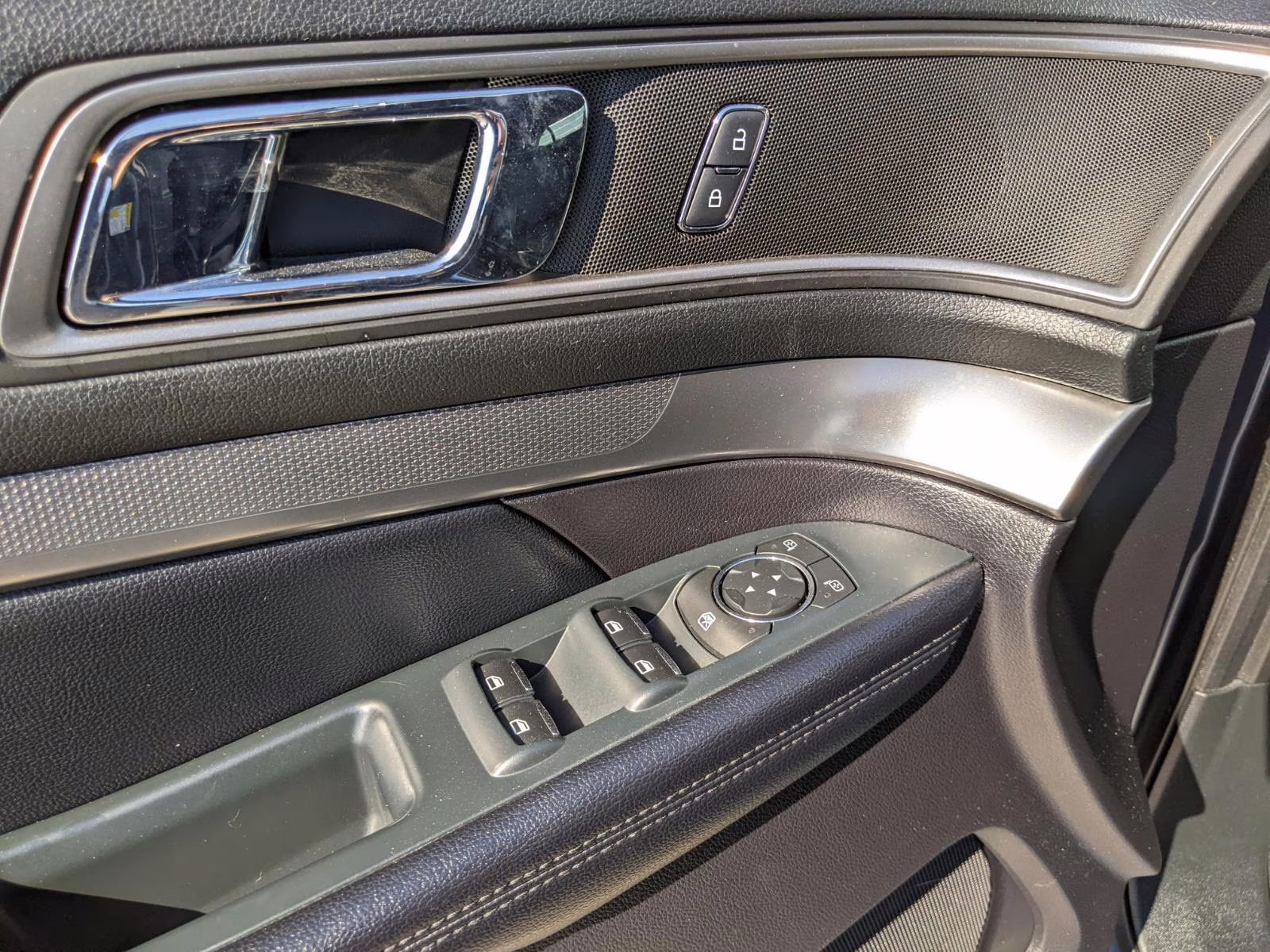 2019 Blue Ford Explorer XLT 4X4 SUV