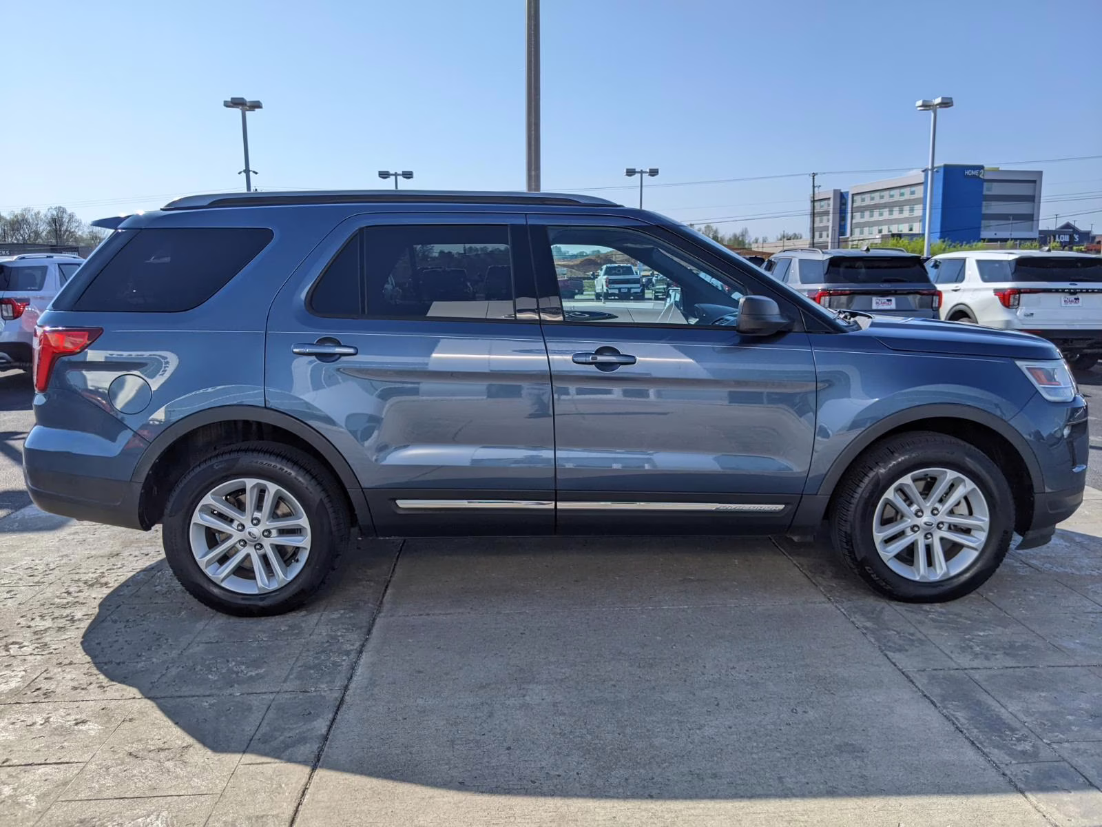 2019 Blue Ford Explorer XLT 4X4 SUV