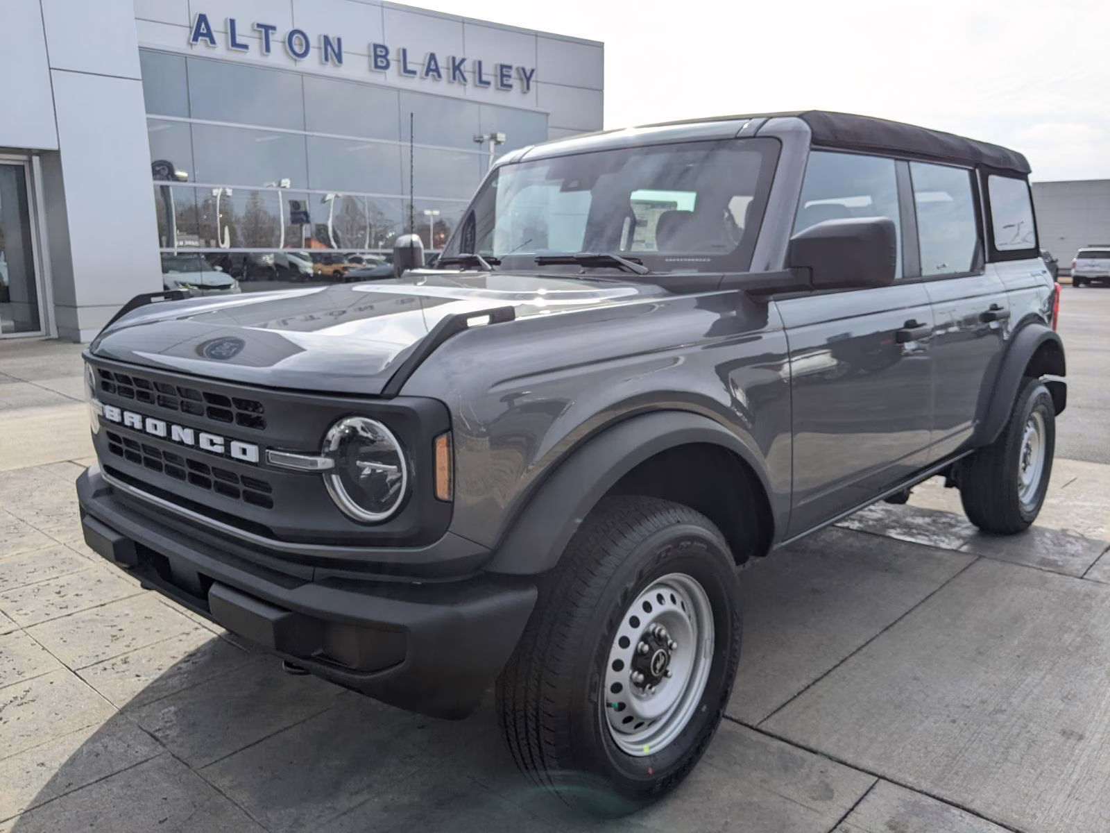 2025 Carbonized Gray Metallic Ford Bronco Base 4X4 SUV