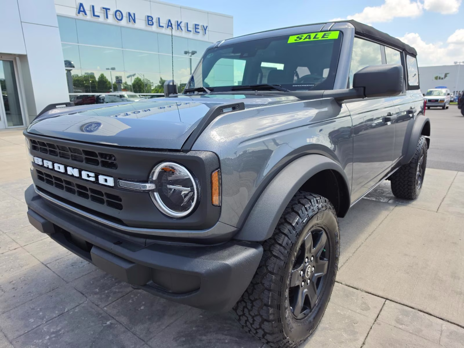 2025 Carbonized Gray Metallic Ford Bronco Base 4X4 SUV