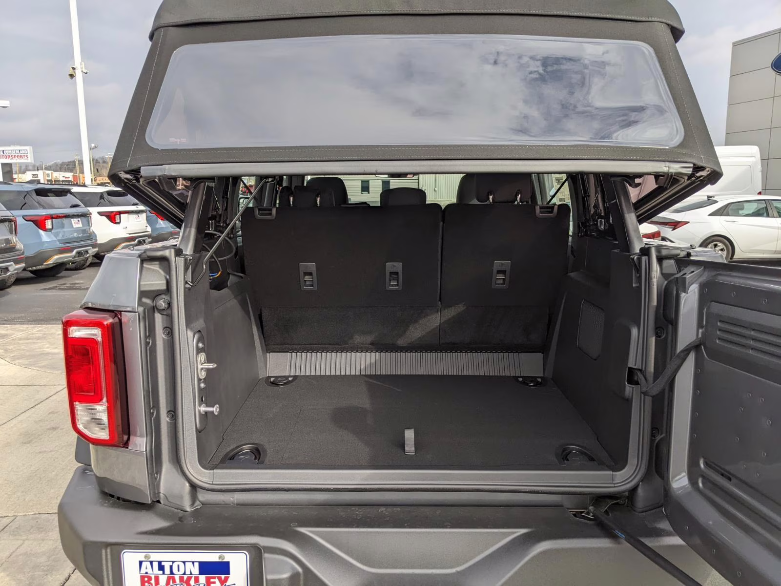 2025 Carbonized Gray Metallic Ford Bronco Base 4X4 SUV