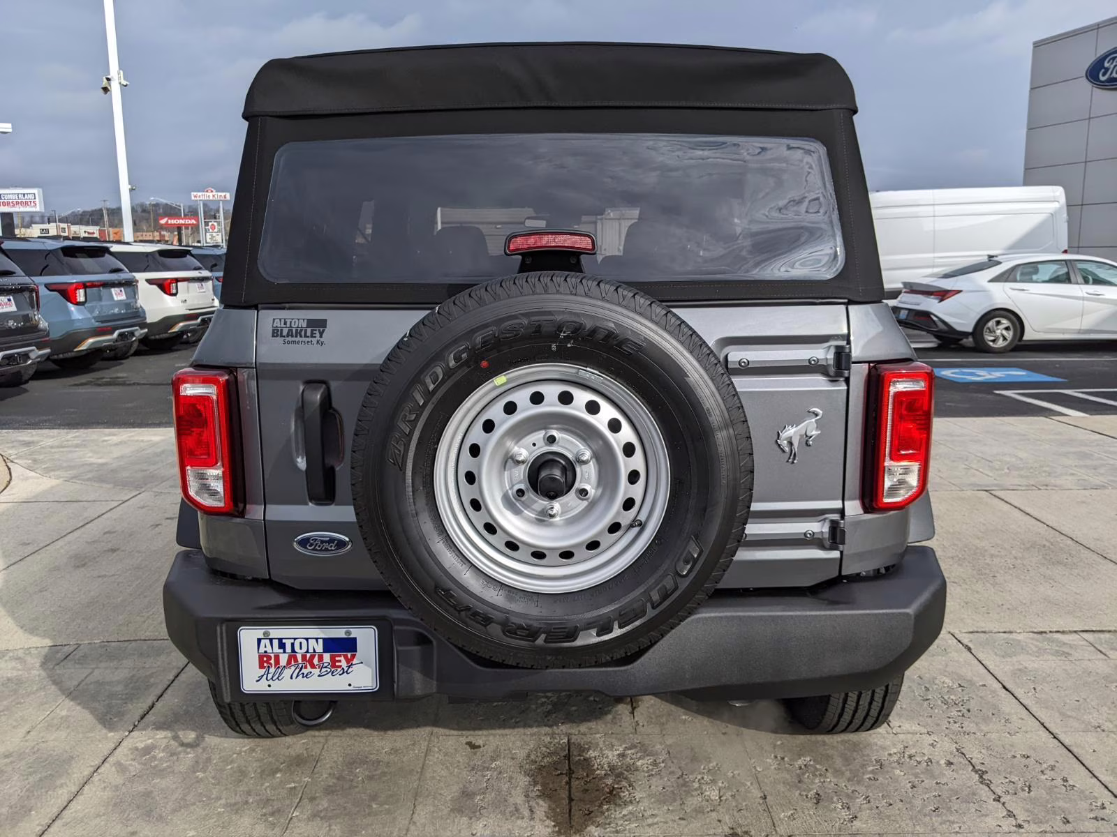 2025 Carbonized Gray Metallic Ford Bronco Base 4X4 SUV