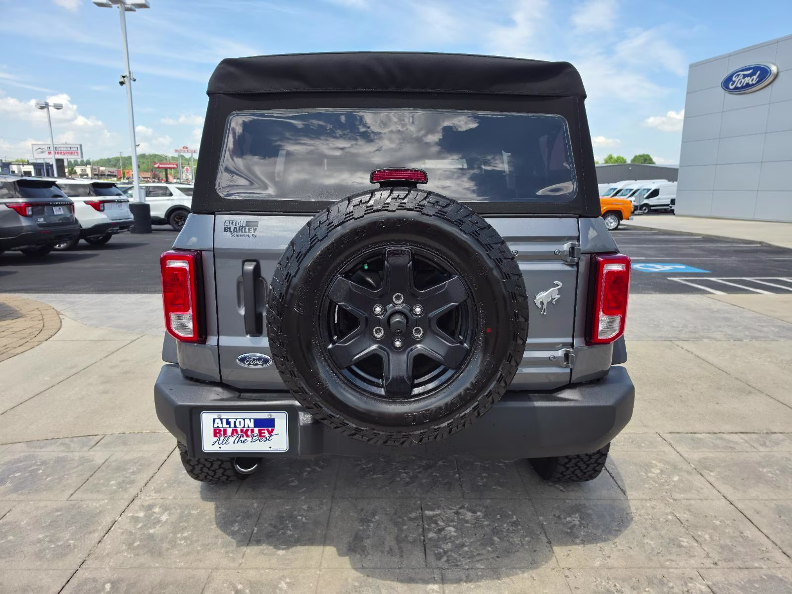 2025 Carbonized Gray Metallic Ford Bronco Base 4X4 SUV