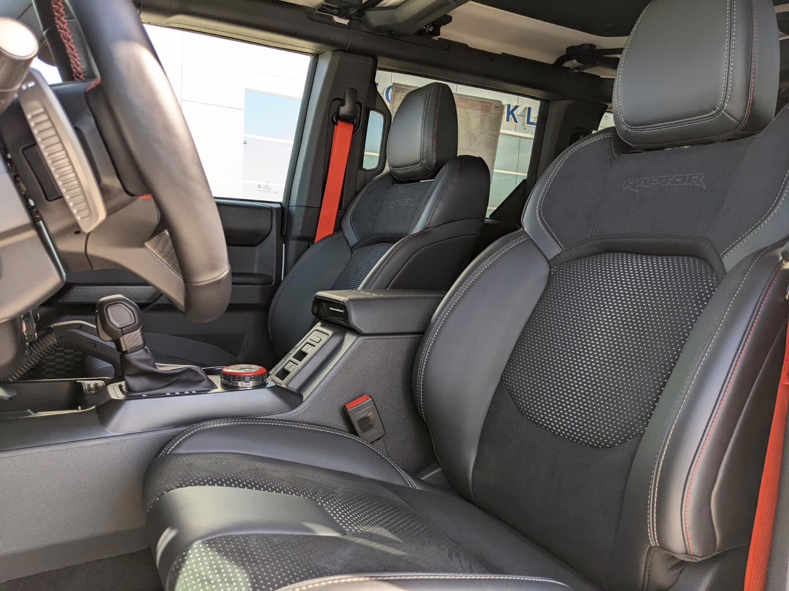 2026 Oxford White Ford Bronco Raptor 4X4 SUV