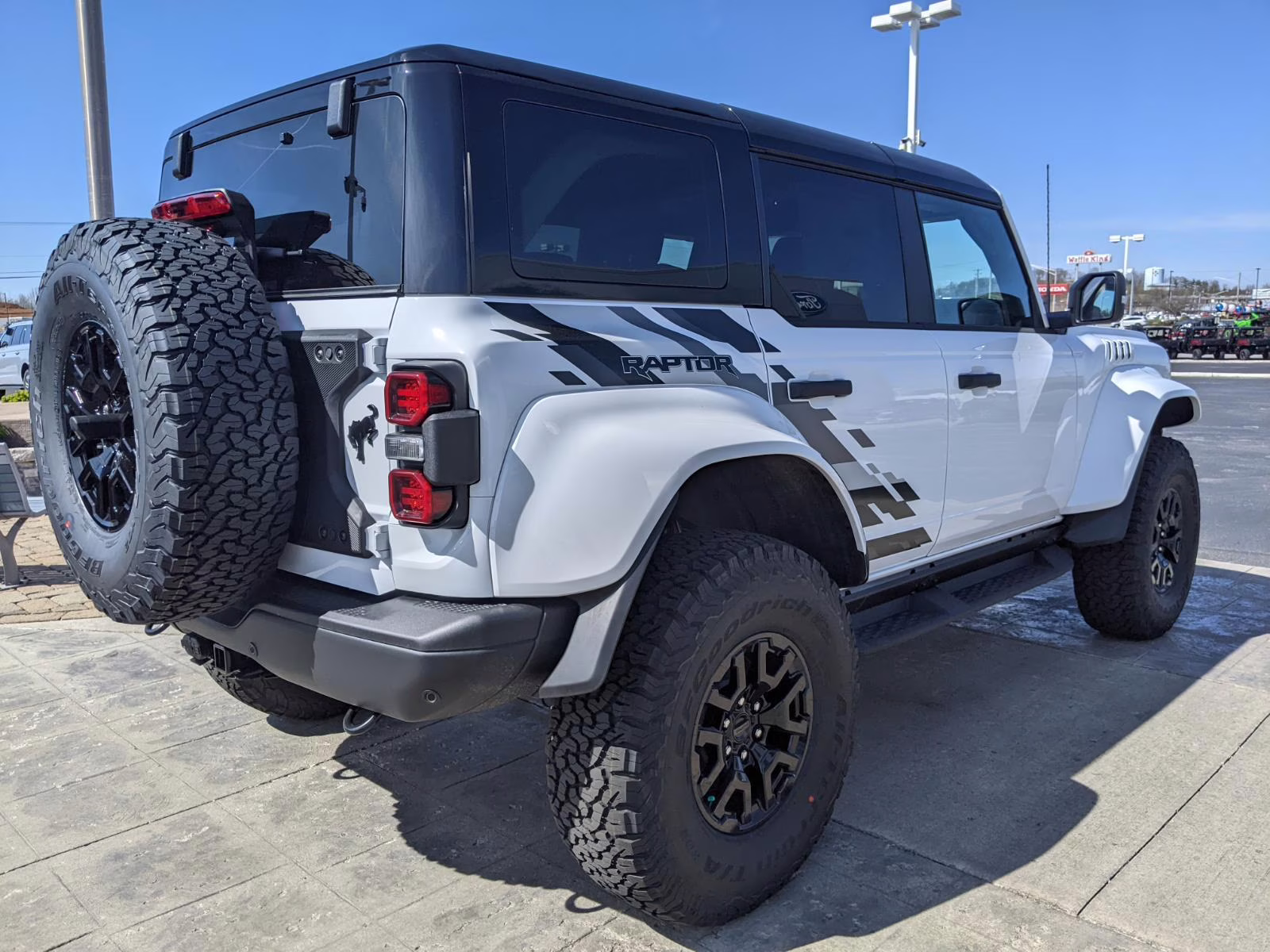 2026 Oxford White Ford Bronco Raptor 4X4 SUV