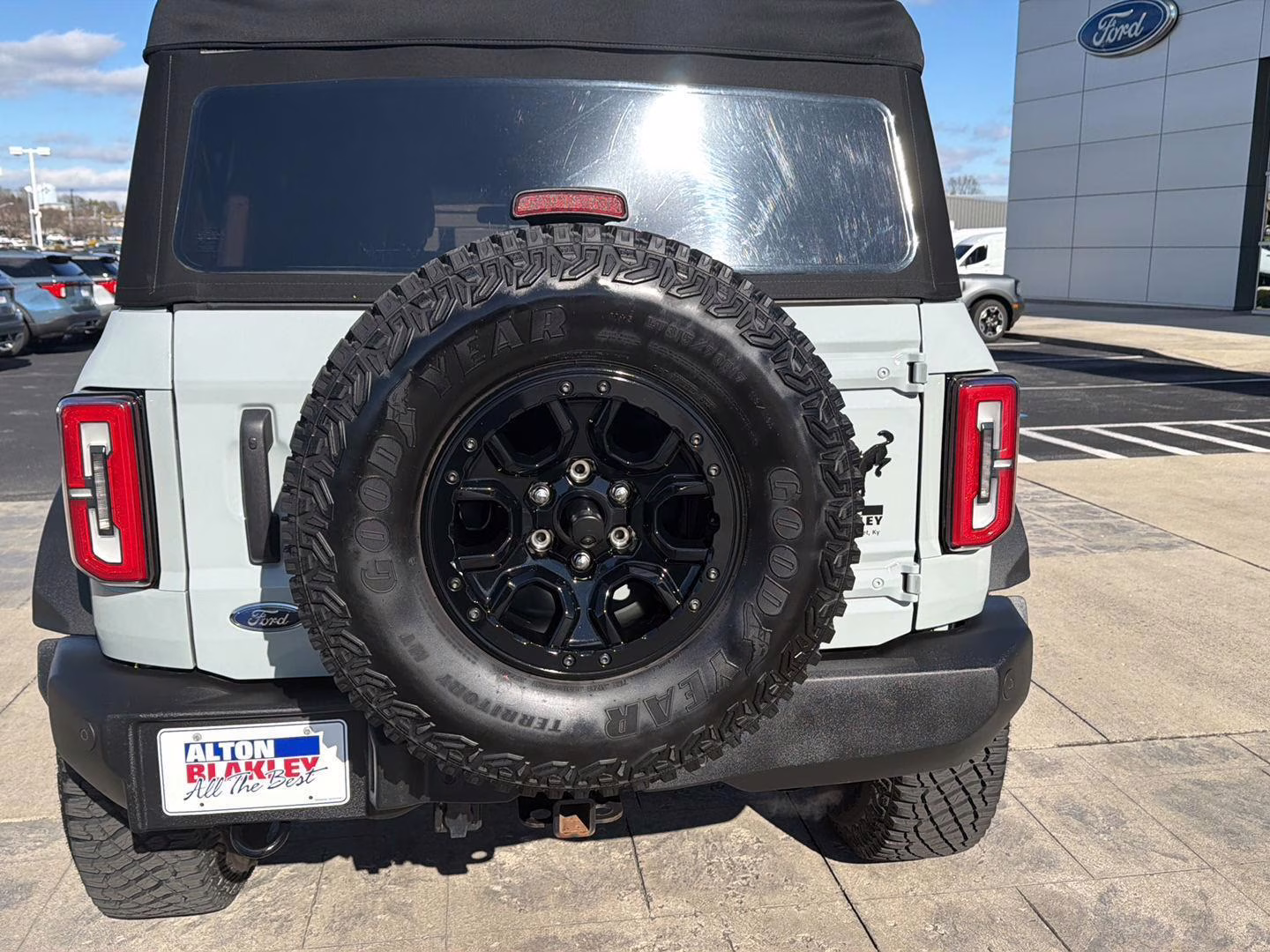2022 Cactus Gray Ford Bronco Wildtrak Advanced 4X4 SUV