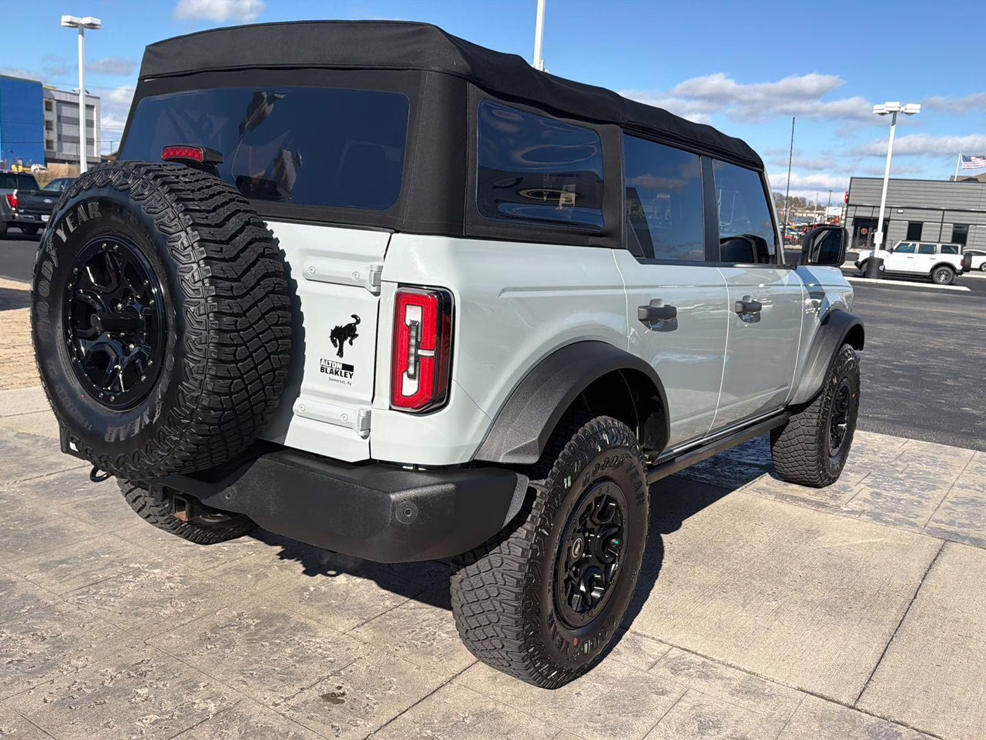 2022 Cactus Gray Ford Bronco Wildtrak Advanced 4X4 SUV