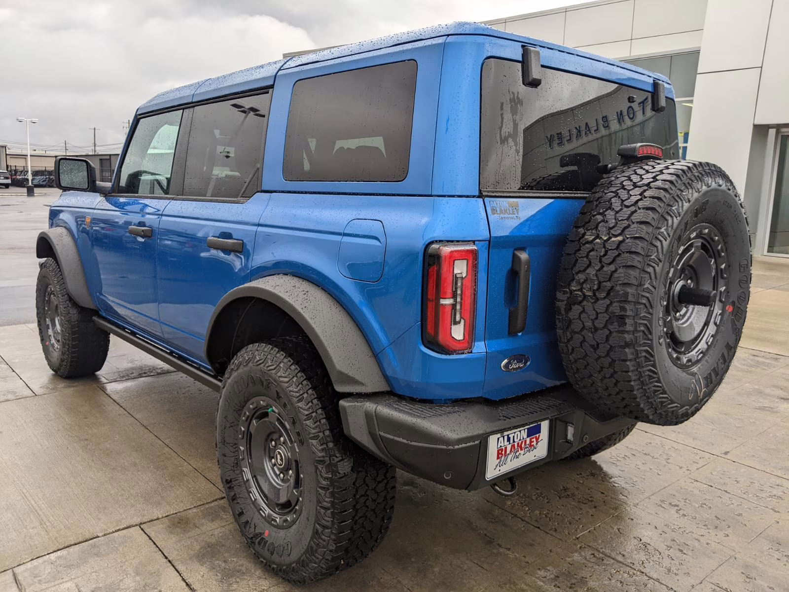 2025 Velocity Blue Ford Bronco Badlands 4X4 SUV
