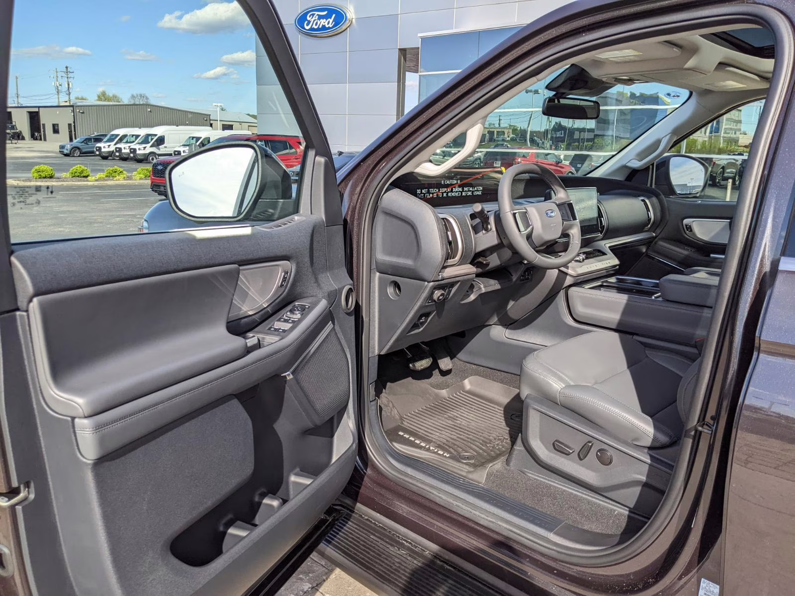2026 Dark Matter Gray Metallic Ford Expedition Active 4X4 SUV