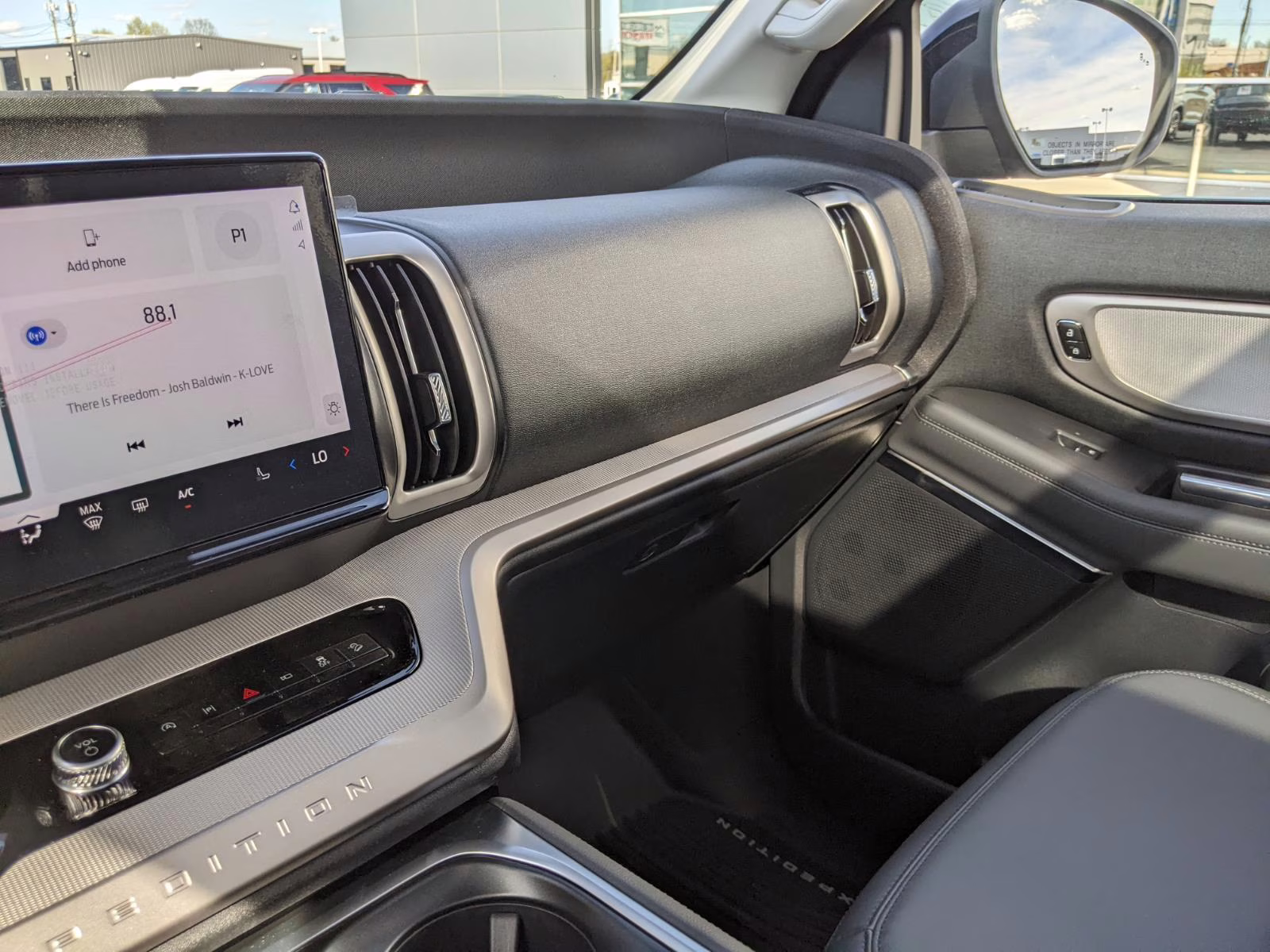 2026 Dark Matter Gray Metallic Ford Expedition Active 4X4 SUV