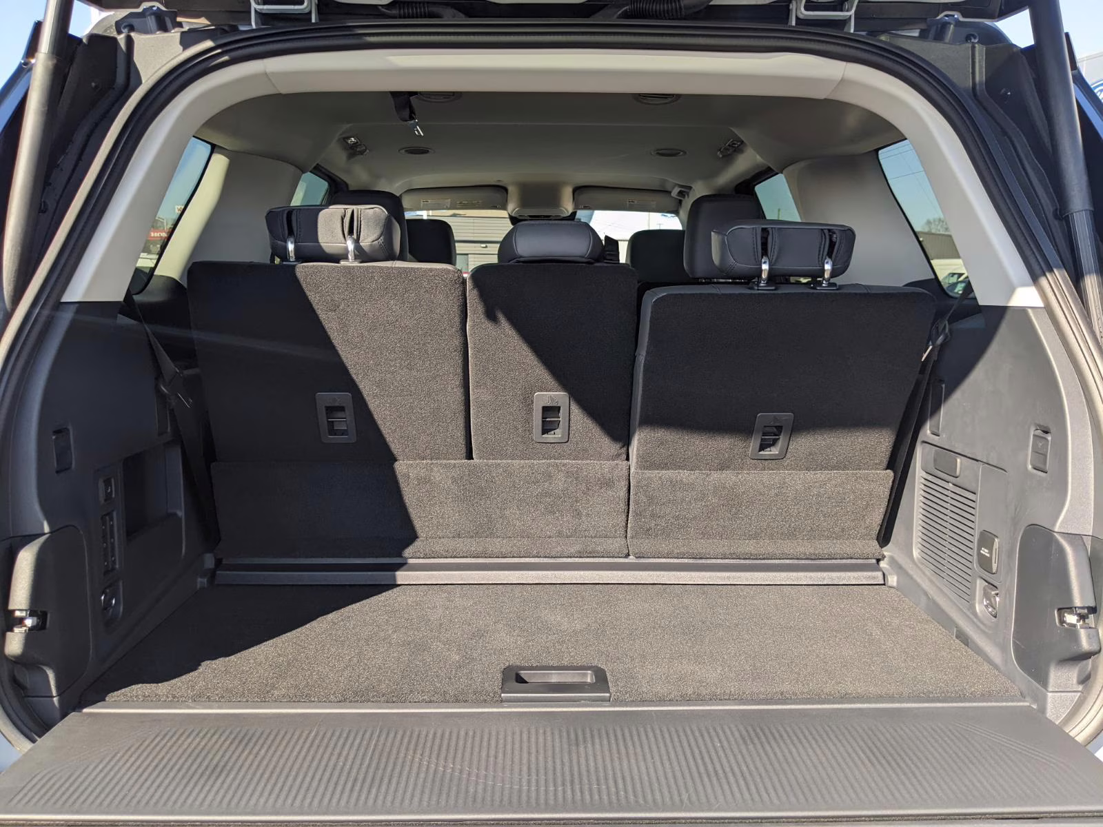 2026 Space Silver Ford Expedition Active 4X4 SUV