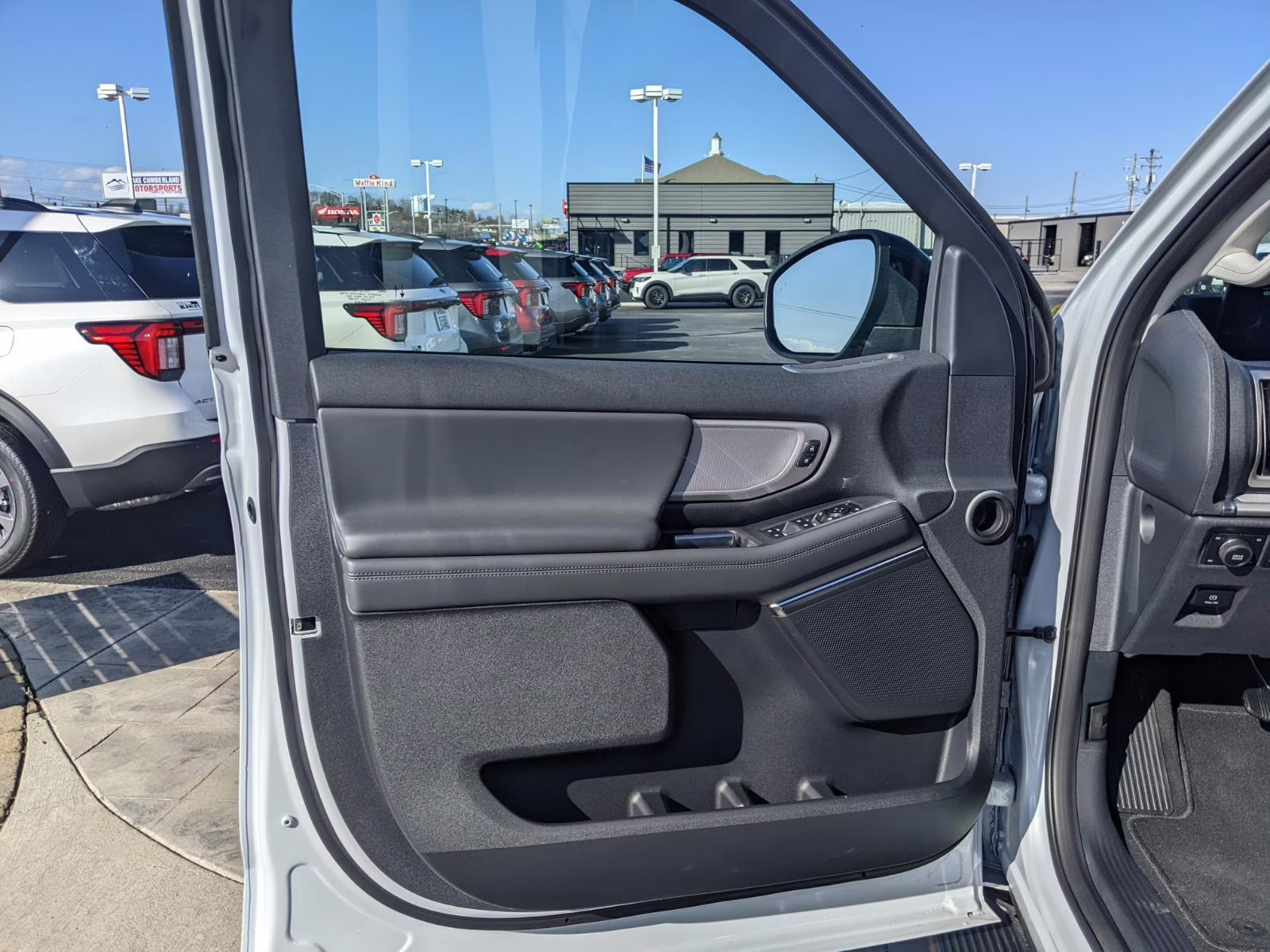 2026 Space Silver Ford Expedition Active 4X4 SUV