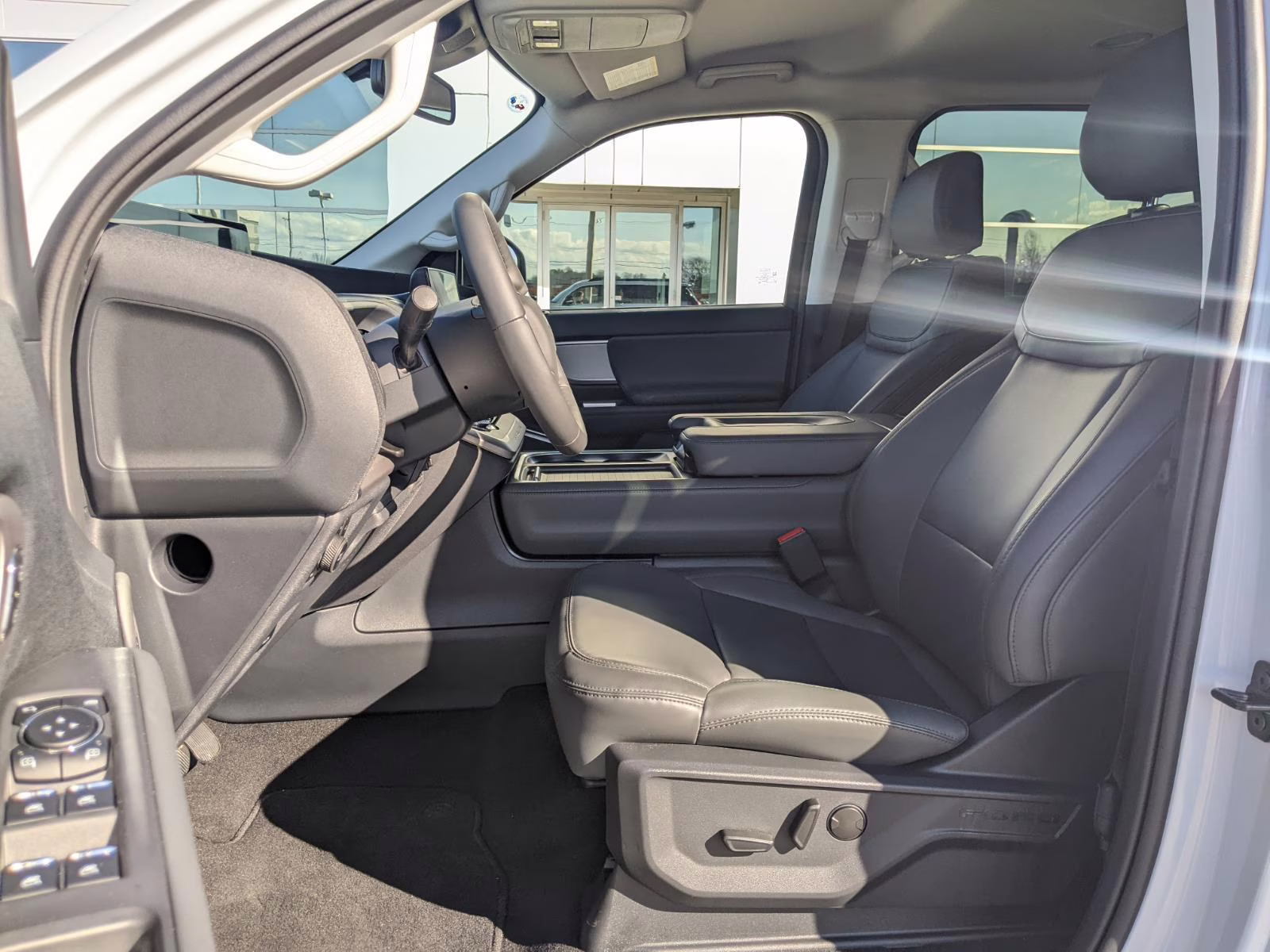 2026 Space Silver Ford Expedition Active 4X4 SUV