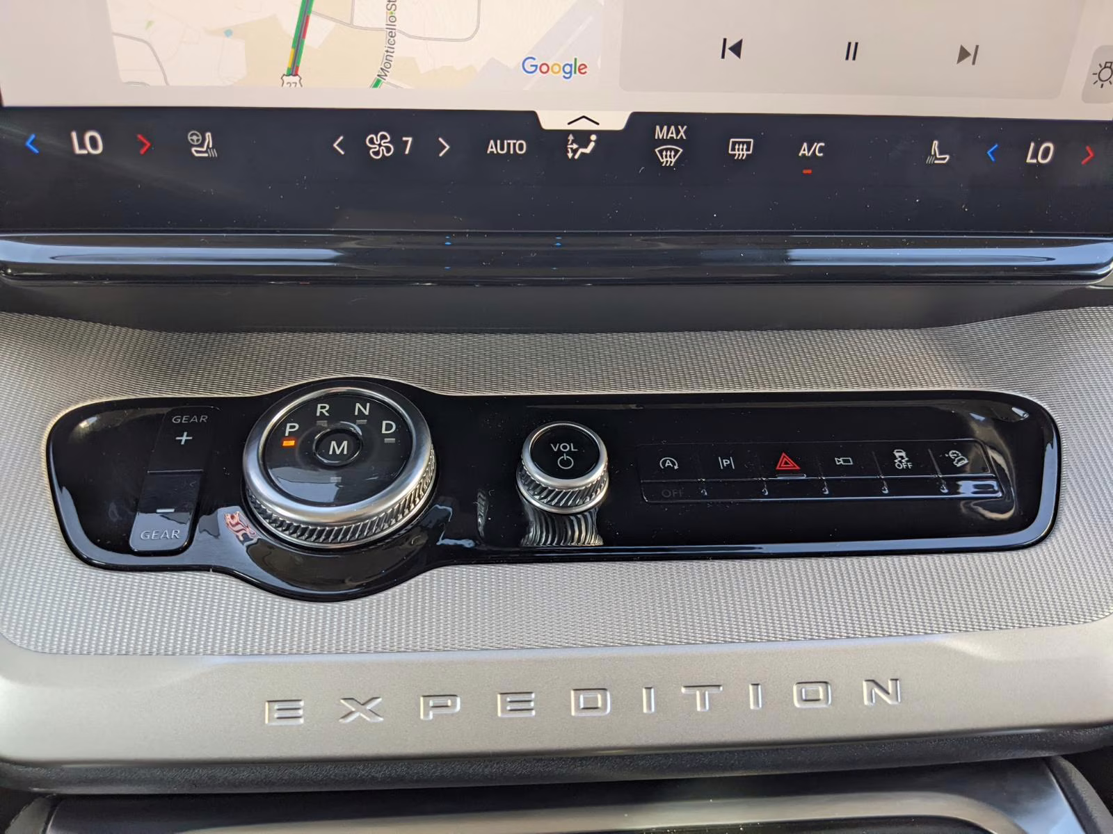 2026 Space Silver Ford Expedition Active 4X4 SUV