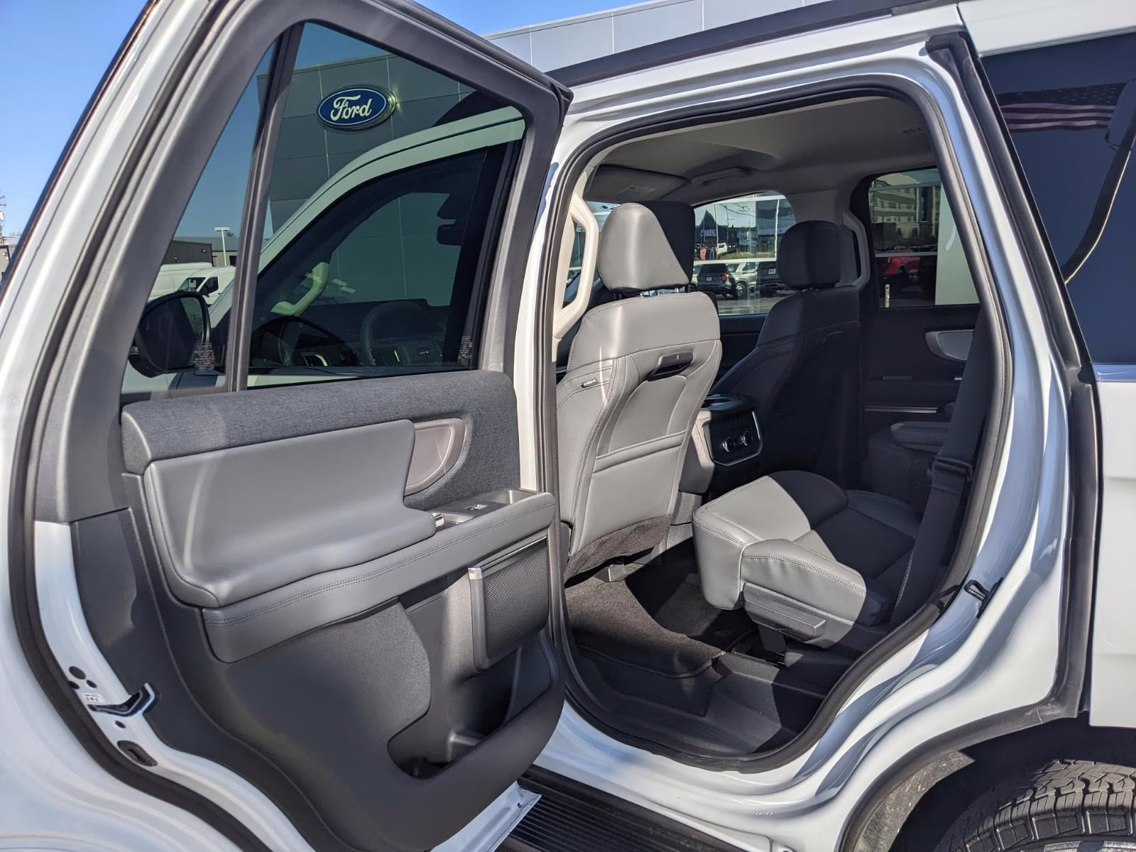 2026 Space Silver Ford Expedition Active 4X4 SUV