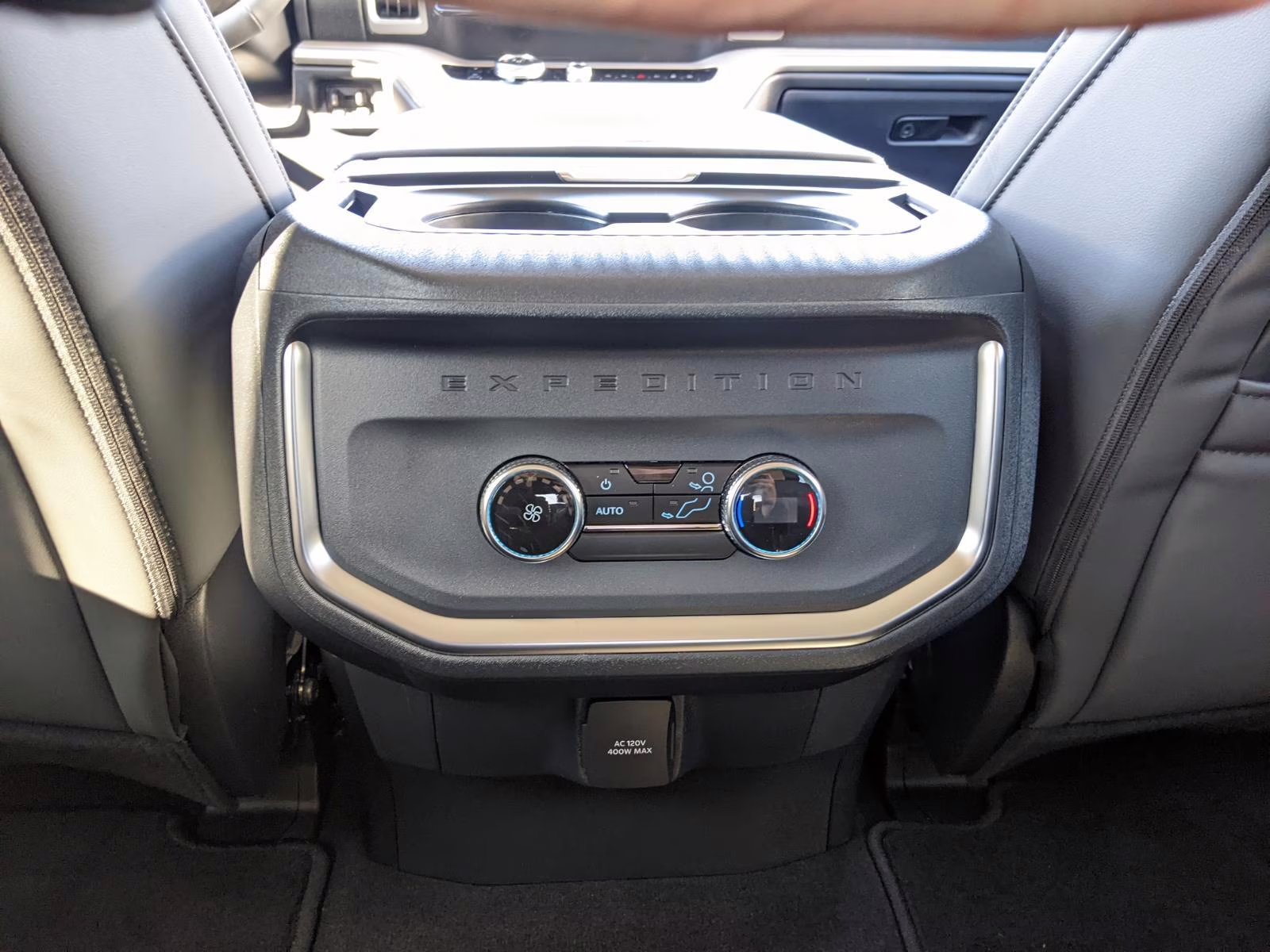 2026 Space Silver Ford Expedition Active 4X4 SUV