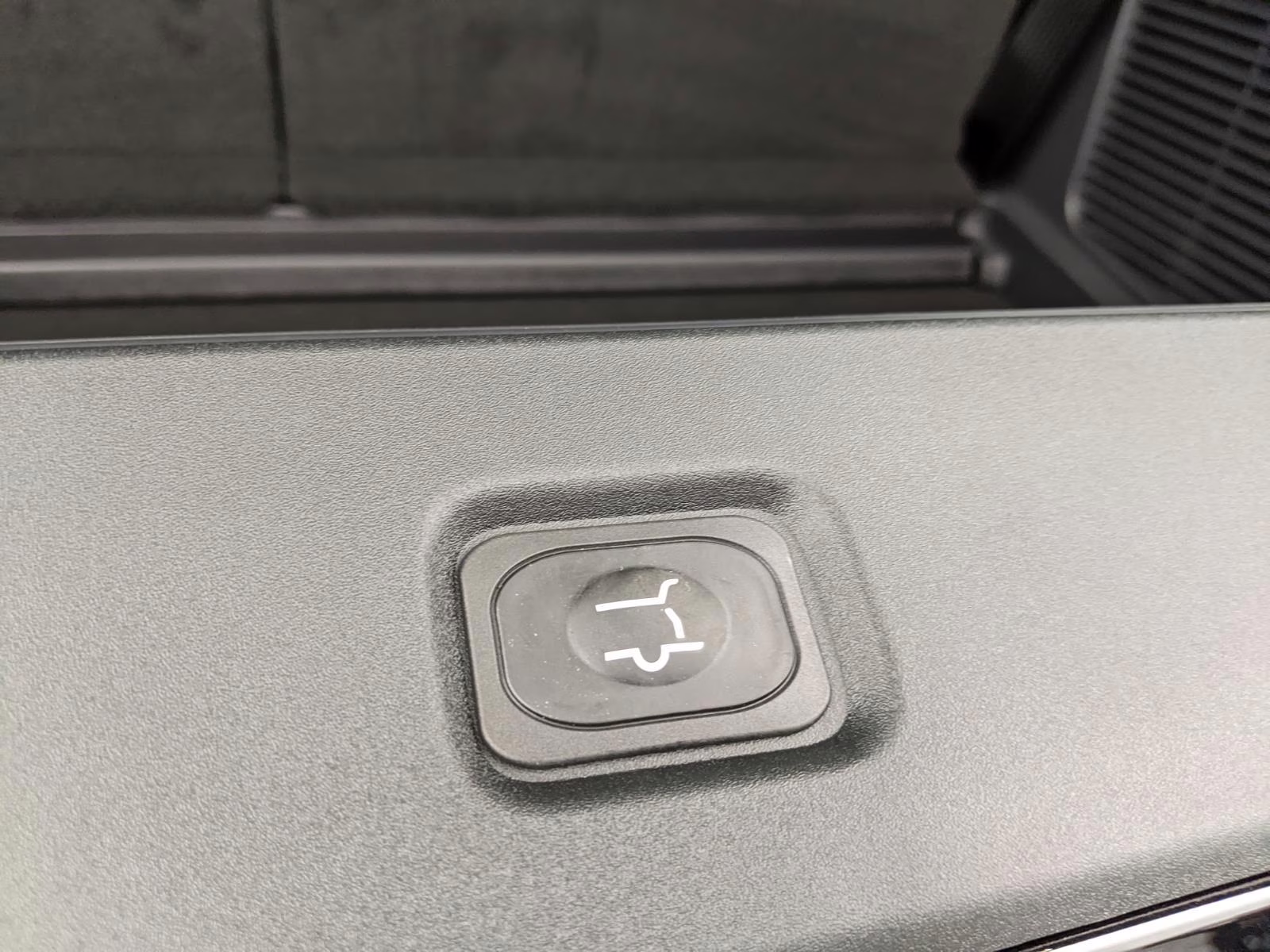 2026 Agate Black Ford Expedition Active 4X4 SUV